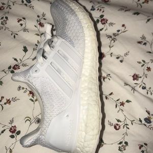 adidas Shoes - Ultra boost | size US 5 adidas Shoes - Ultra boost | size US 5